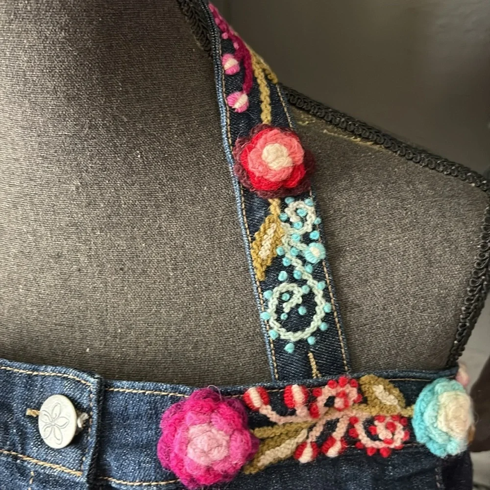 NWT Alma Soul off shoulder cropped Colorful embroidered Denim Jacket - Picture 4 of 10